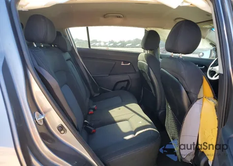 2016 Kia Sportage Lx z USA, uszkodzony, nr VIN KNDPB3AC4G7873786